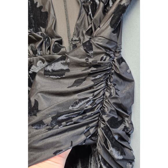Hello Molly Size 8 Large Black Velvet Ruched Mini Dress Deep V Neck Bell Sleeves - Picture 7 of 11